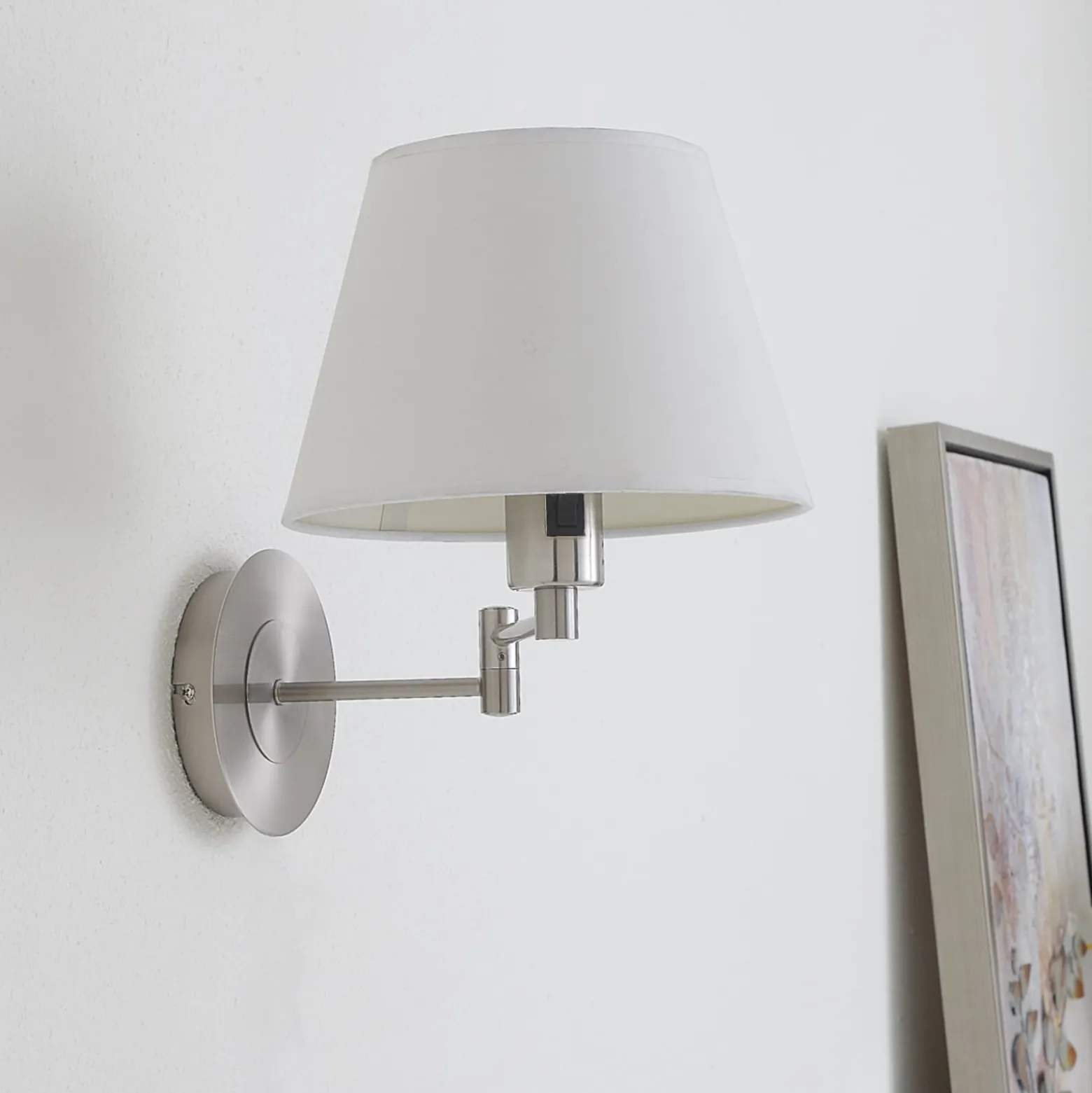 Lindby seinävalaisin Pola, 30 cm, nikkeli, ulosvedettävä, tekstiili