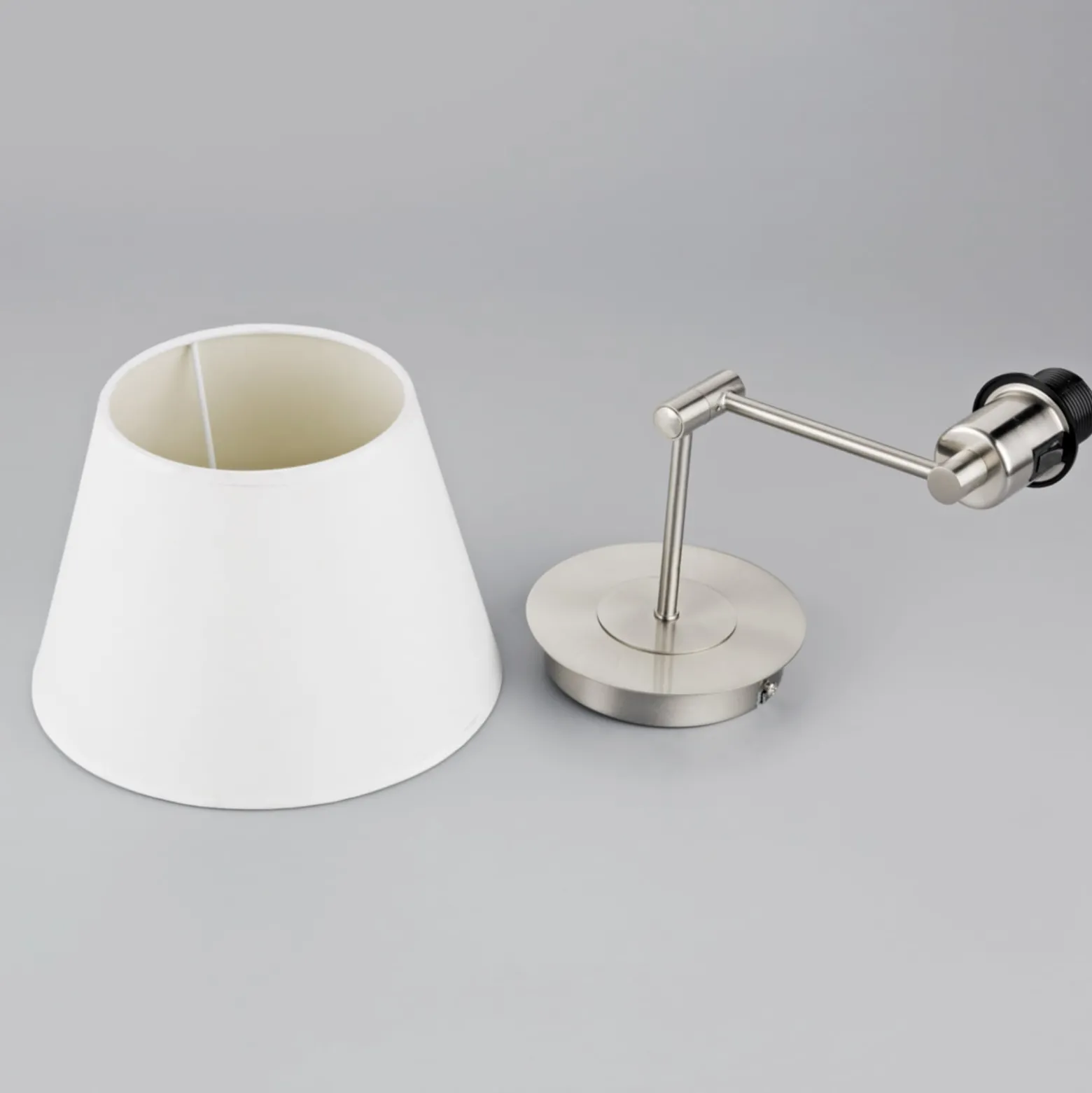 Lindby seinävalaisin Pola, 30 cm, nikkeli, ulosvedettävä, tekstiili