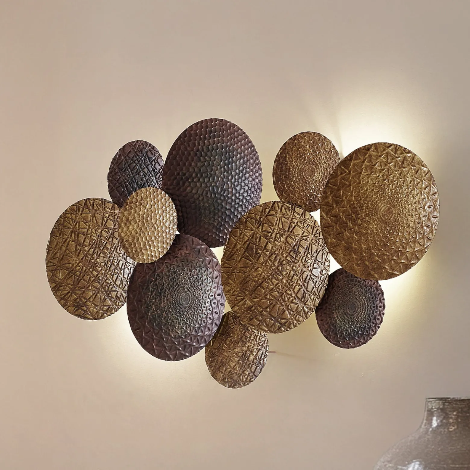Lindby seinävalaisin Soraya, kulta/kupari, metalli, 2-valo, 51cm