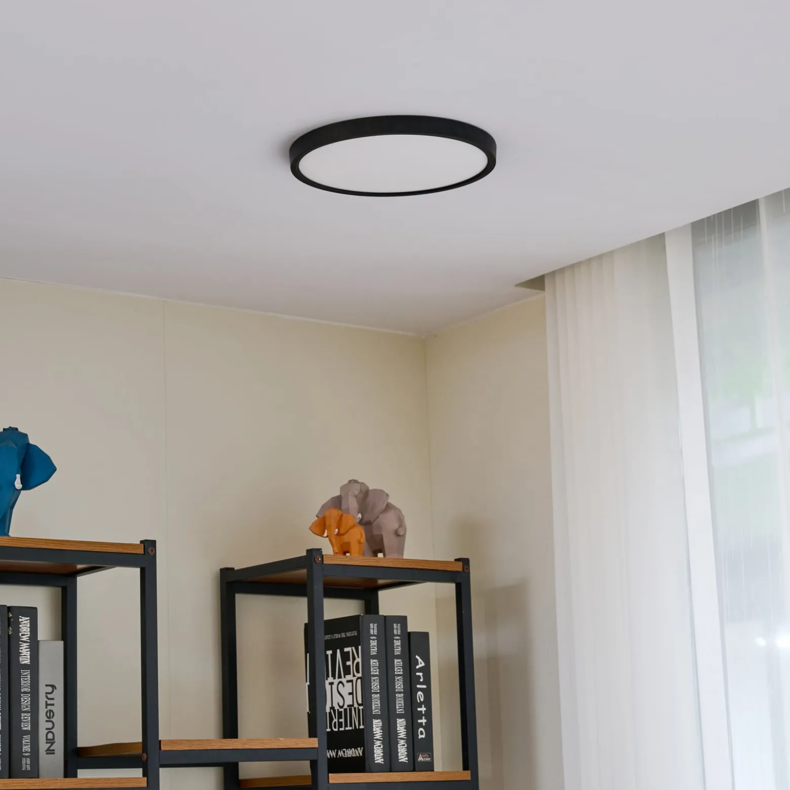 Lindby Smart LED kattovalaisin Pravin, Ø 30 cm, CCT, musta