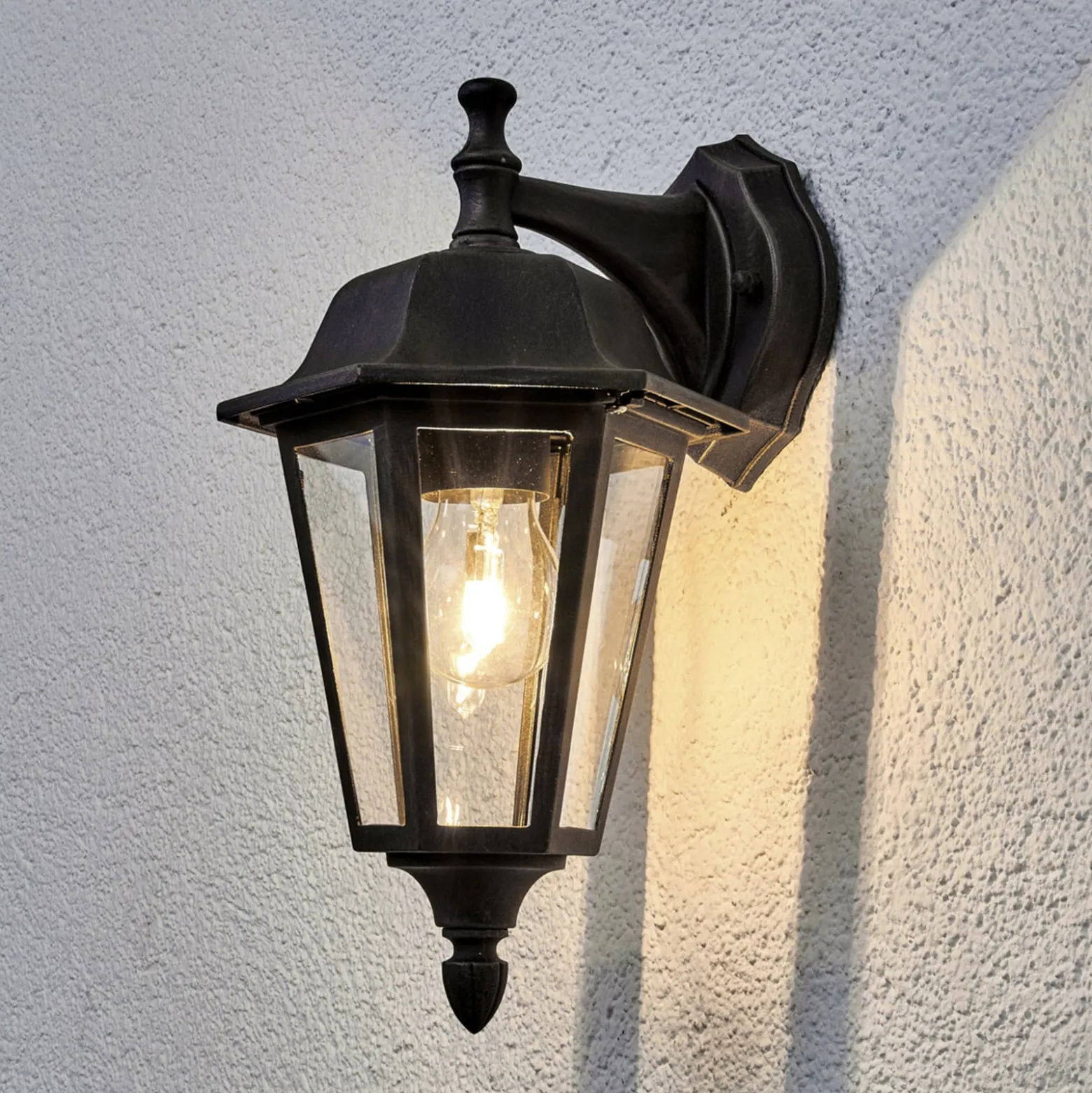 Lindby ulkoseinävalaisin Lamina, lampunpidin alaosa, lyhty, E27