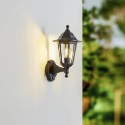 Lindby ulkoseinävalaisin Nane, anturi, lyhty, merivedenkestävä