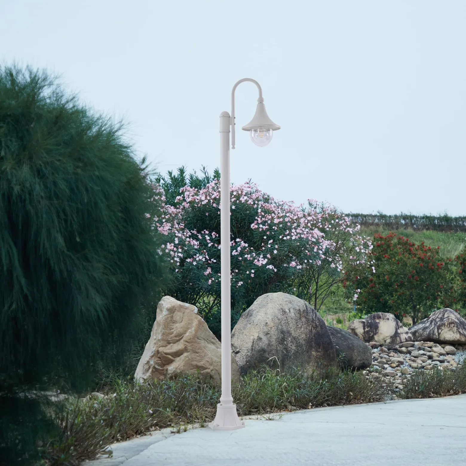 Lindby ulkovalaisin Daphne, 220 cm, valkoinen, metalli, E27