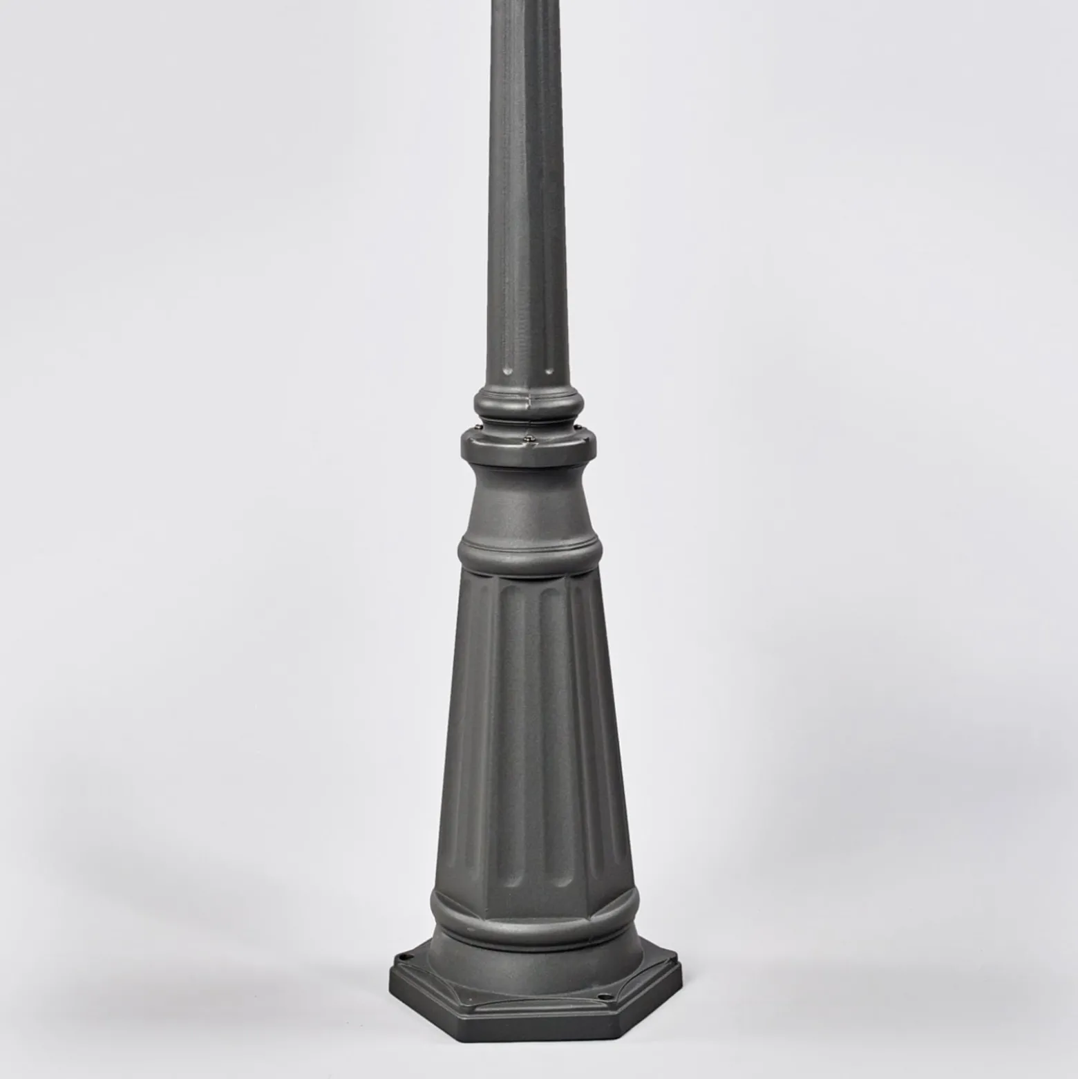 Lindby ulkovalaisin Edana, 212 cm, 3-lamppuinen, antrasiitti, E27, IP44