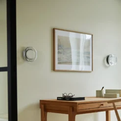LOOM DESIGN Hugo LED-seinävalaisin, musta/kirkas, Ø17cm, IP65