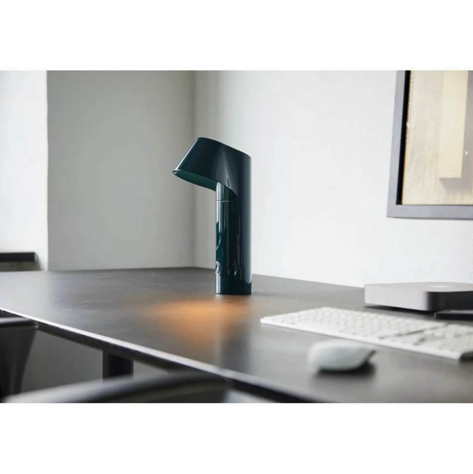 LOOM DESIGN LED-akkukäyttöinen pöytävalaisin Willow, vihreä, alumiini, IP54