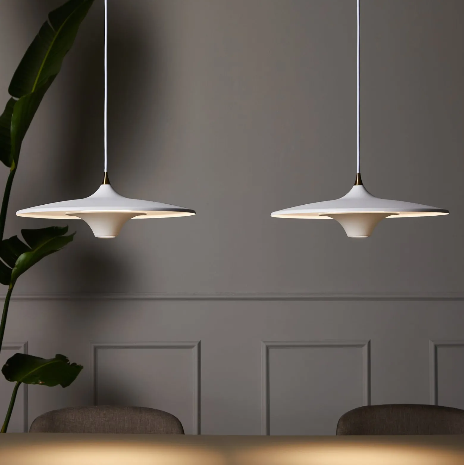 LOOM DESIGN LED-riippuvalaisin Moja, Ø 35 cm, valkoinen