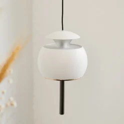 LOOM DESIGN LED-riippuvalaisin Parachute, valkoinen, Ø 9,6 cm, alumiini