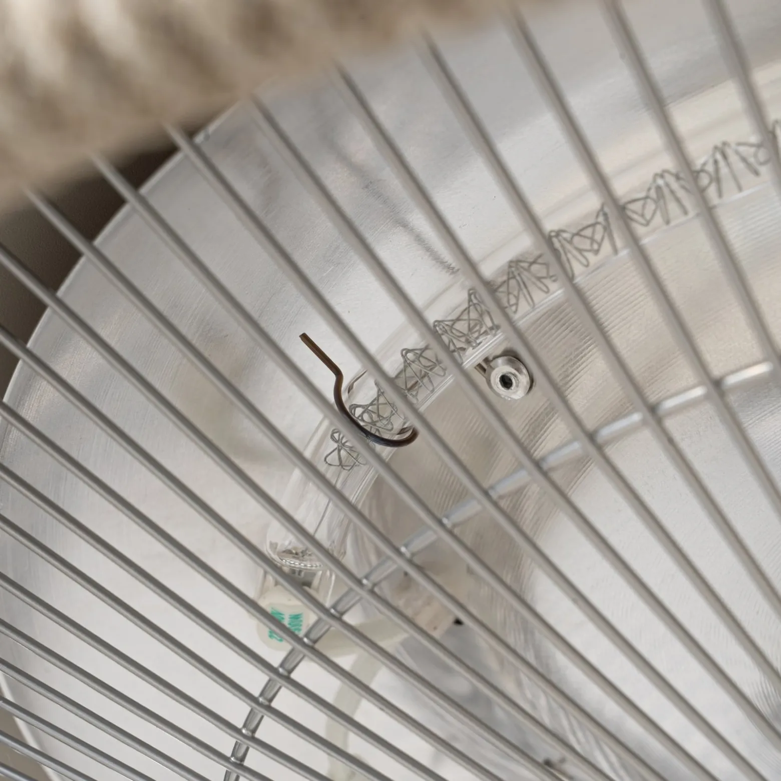Lucande Calenza -terassilämmitin, beige, 70 cm, 1 500 W