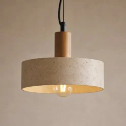 Lucande Carlotta -riippuvalaisin, 1-lamppuinen, halkaisija 27 cm, beige, betoni