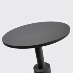 Lucande Fenia LED-pylväsvalaisin, 100 cm, anturi, IP54, antrasiittipunainen