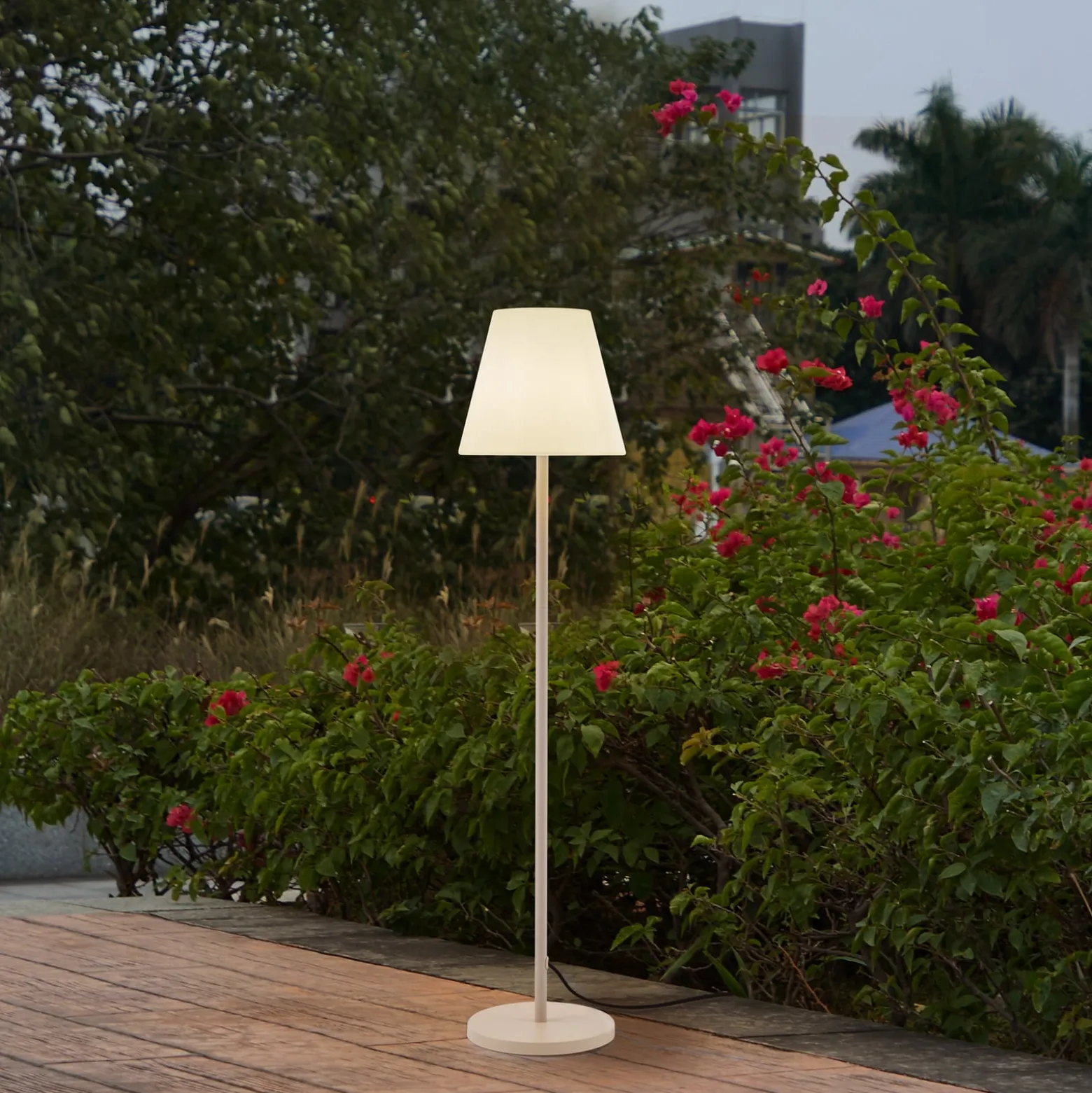 Lucande Jaimy -terassivalaisin, beige, metalli, 150 cm, E27