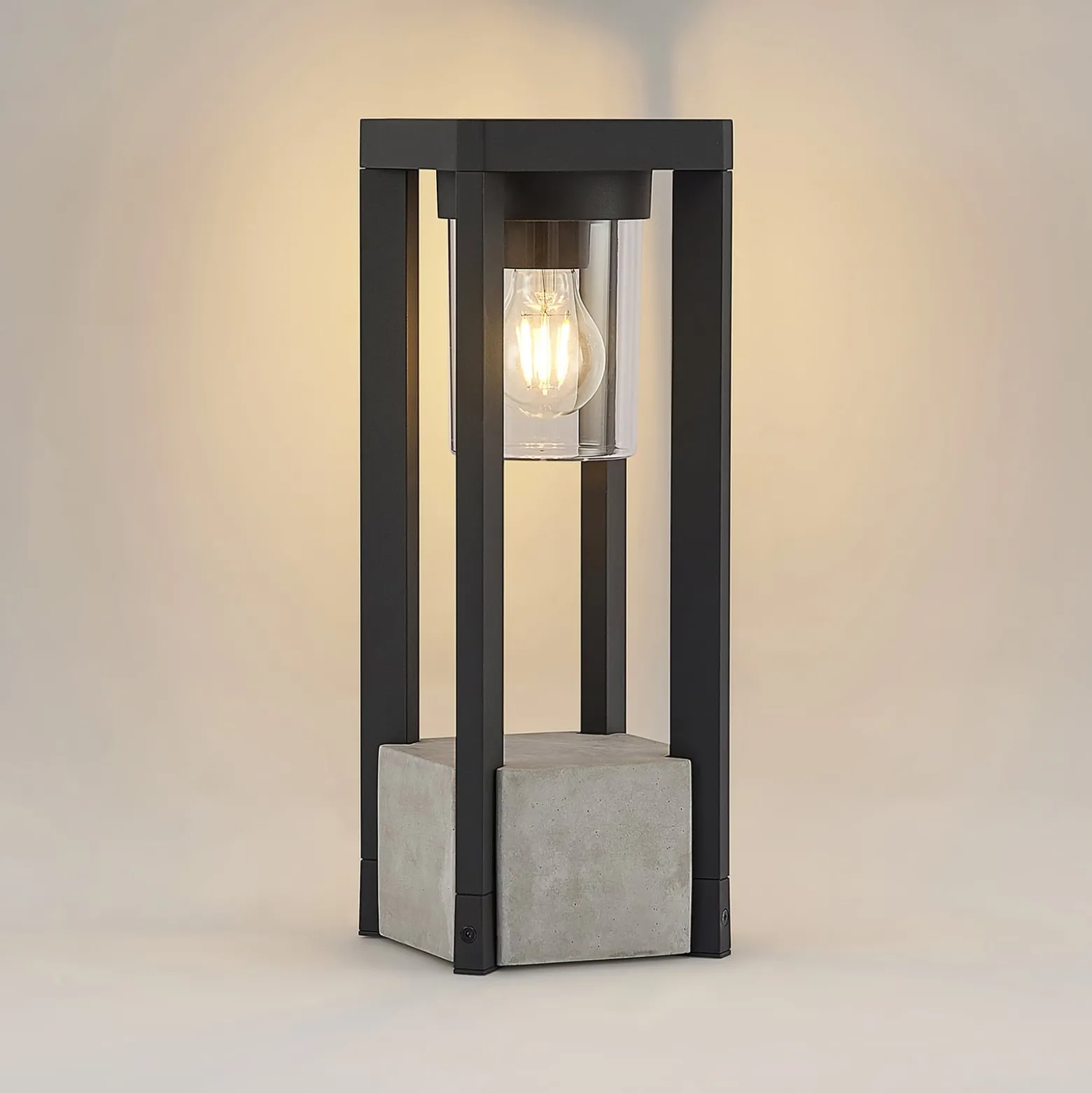 Lucande Kalisa jalkalamppu, E27, IP44, 42 cm, harmaa, metallia