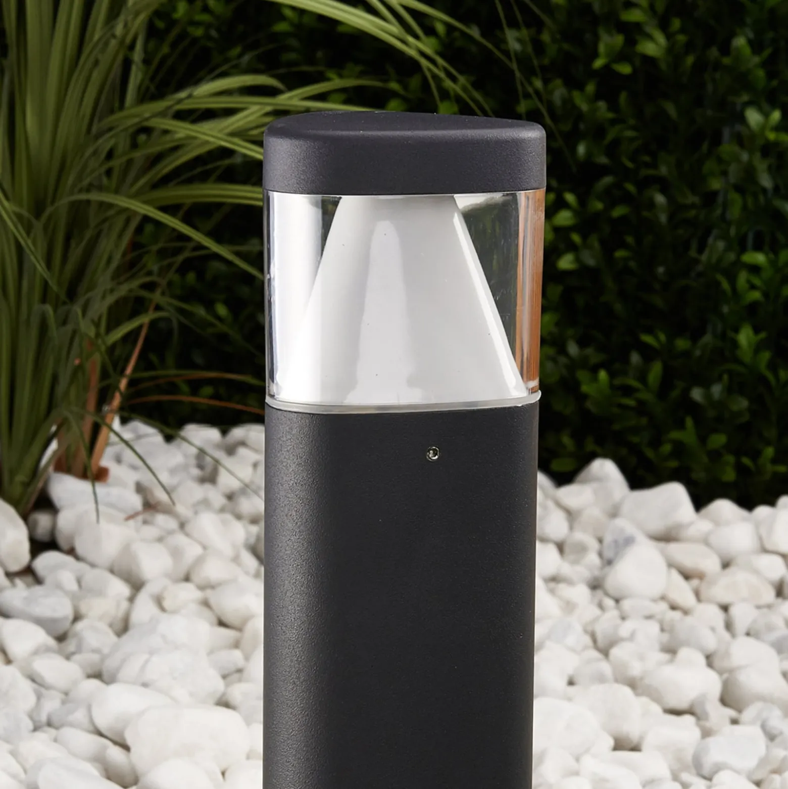 Lucande LED-jalustavalaisin Milou, korkeus 30 cm, antrasiitti, alumiini