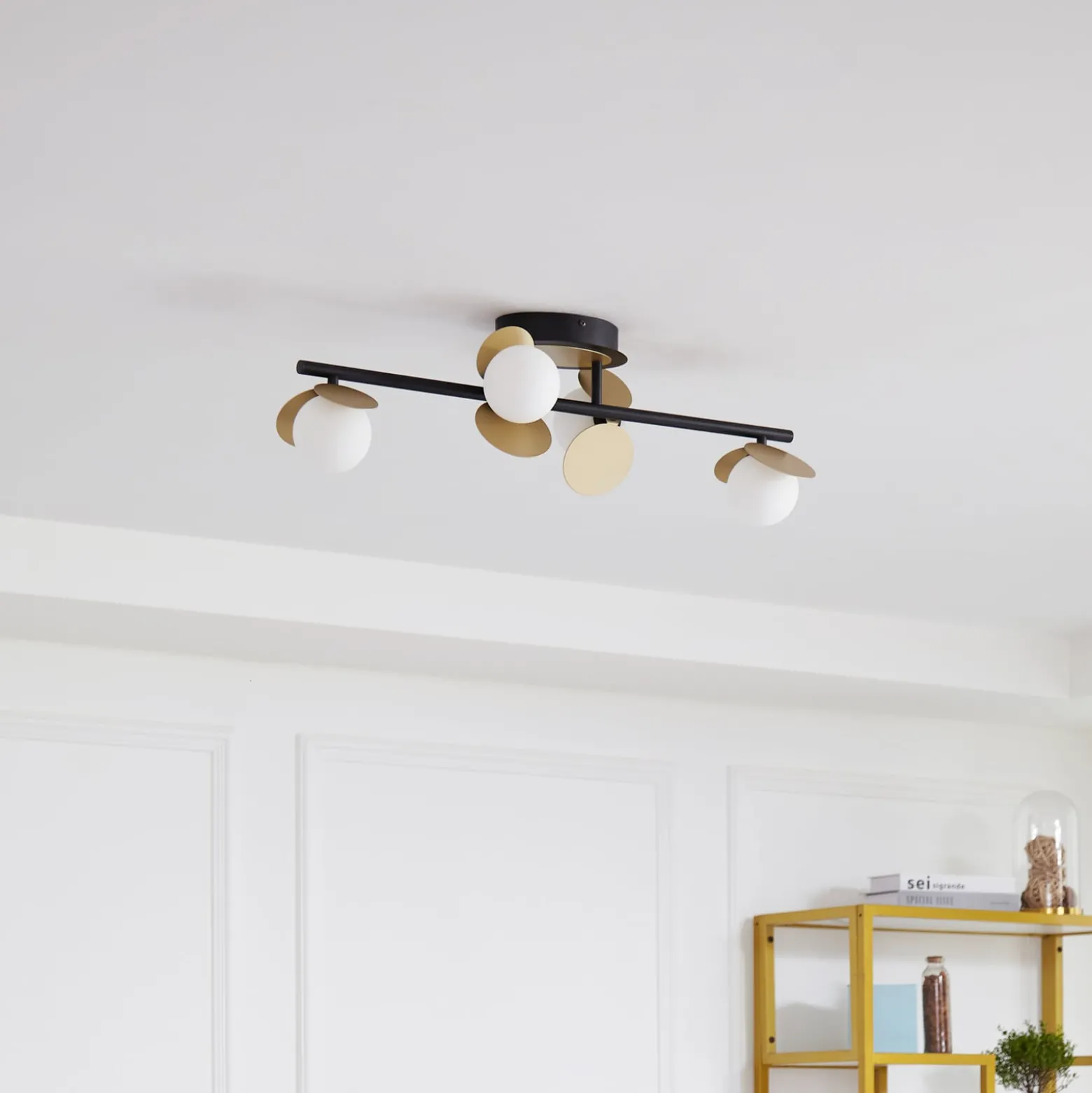 Lucande LED-kattovalaisin Pallo, 4-valo, musta/kulta, lasi