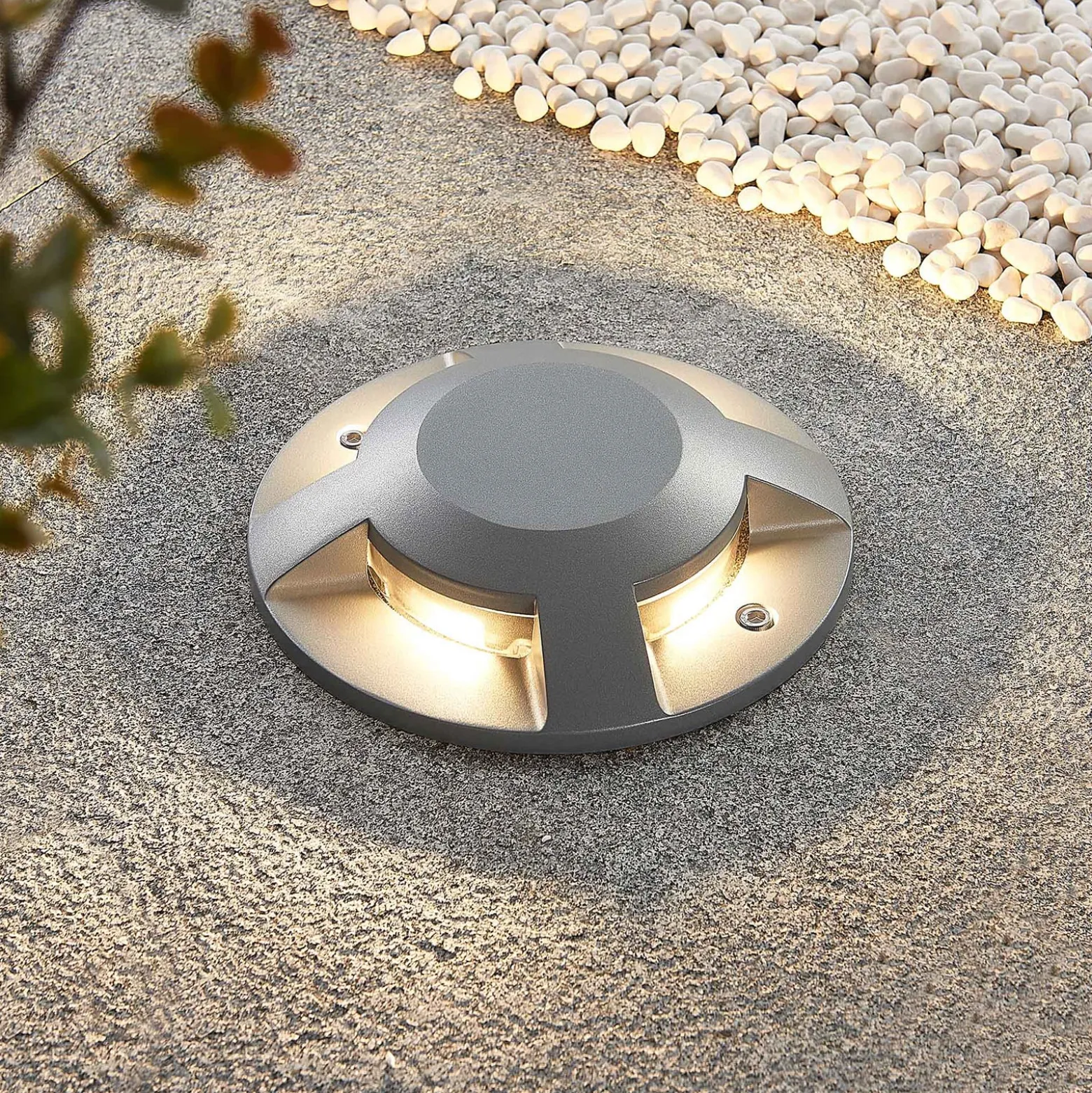 Lucande LED-lattiaspotti Jeffrey, hopea, 4 valonlähtöä
