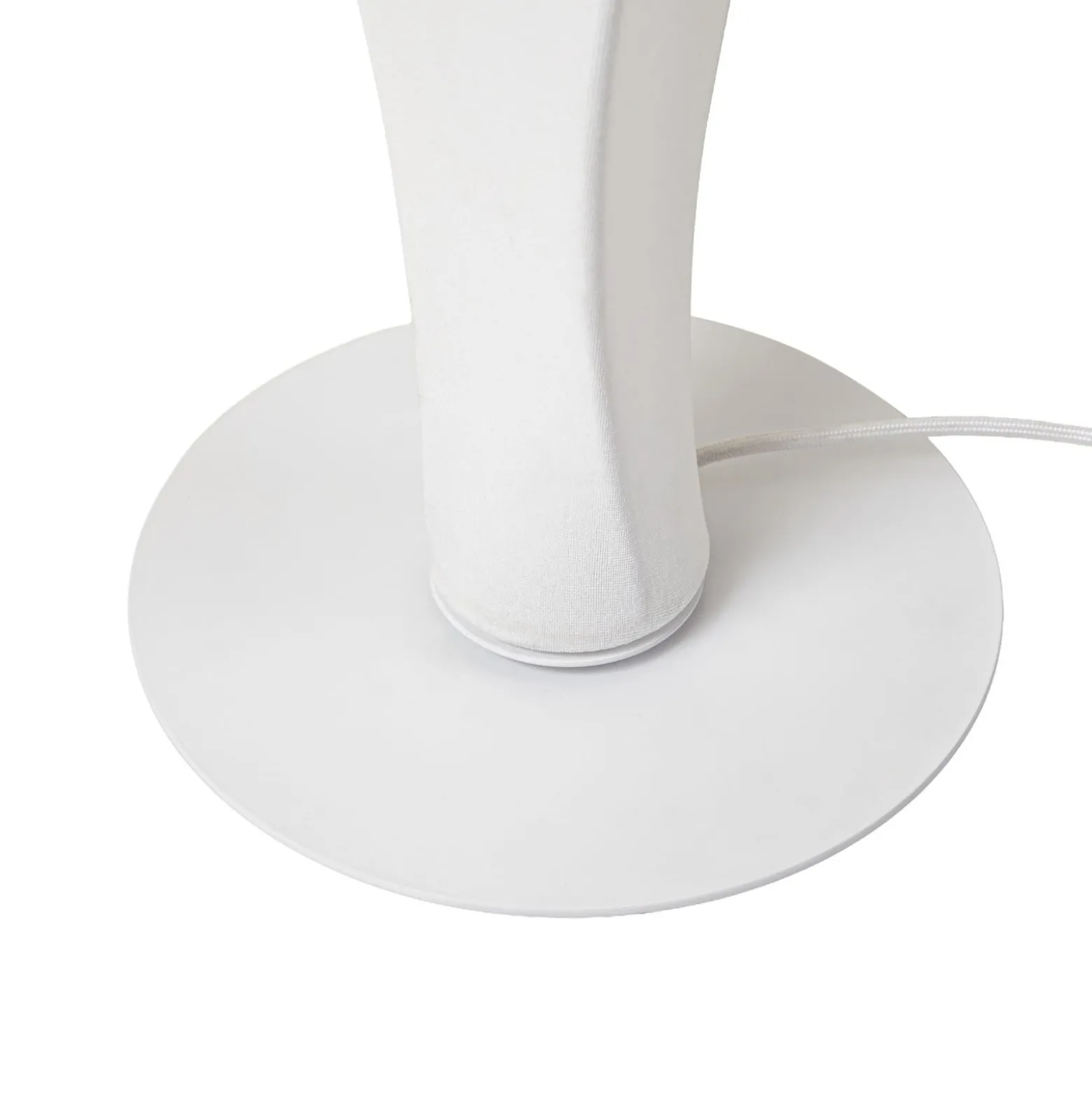 Lucande LED-lattiavalaisin Novelle, valkoinen, CCT, korkeus 137 cm