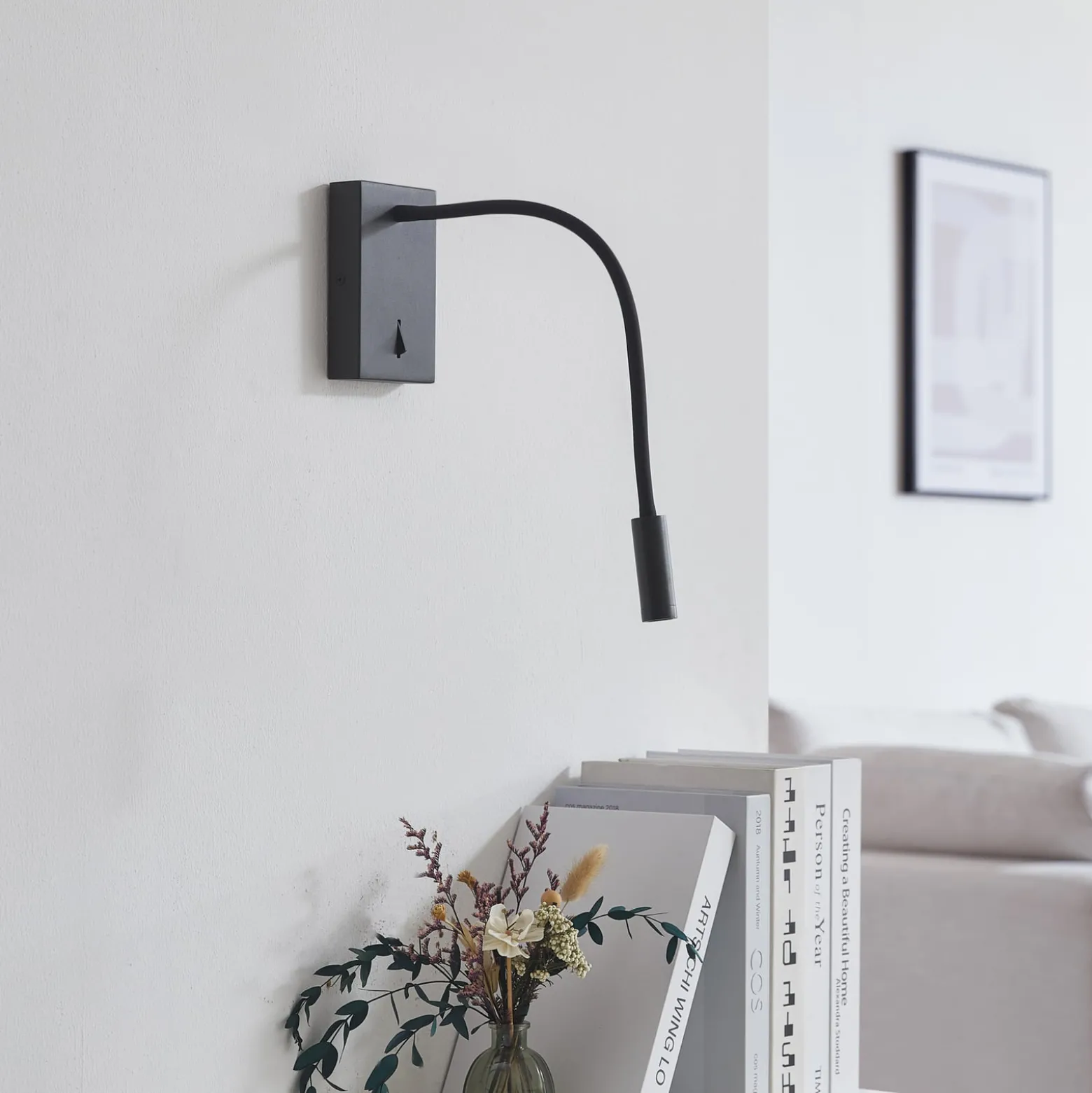 Lucande LED-lukuvalaisin Hetti, musta, metallia, 14 cm korkea