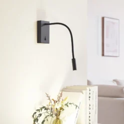 Lucande LED-lukuvalaisin Hetti, musta, metallia, 14 cm korkea