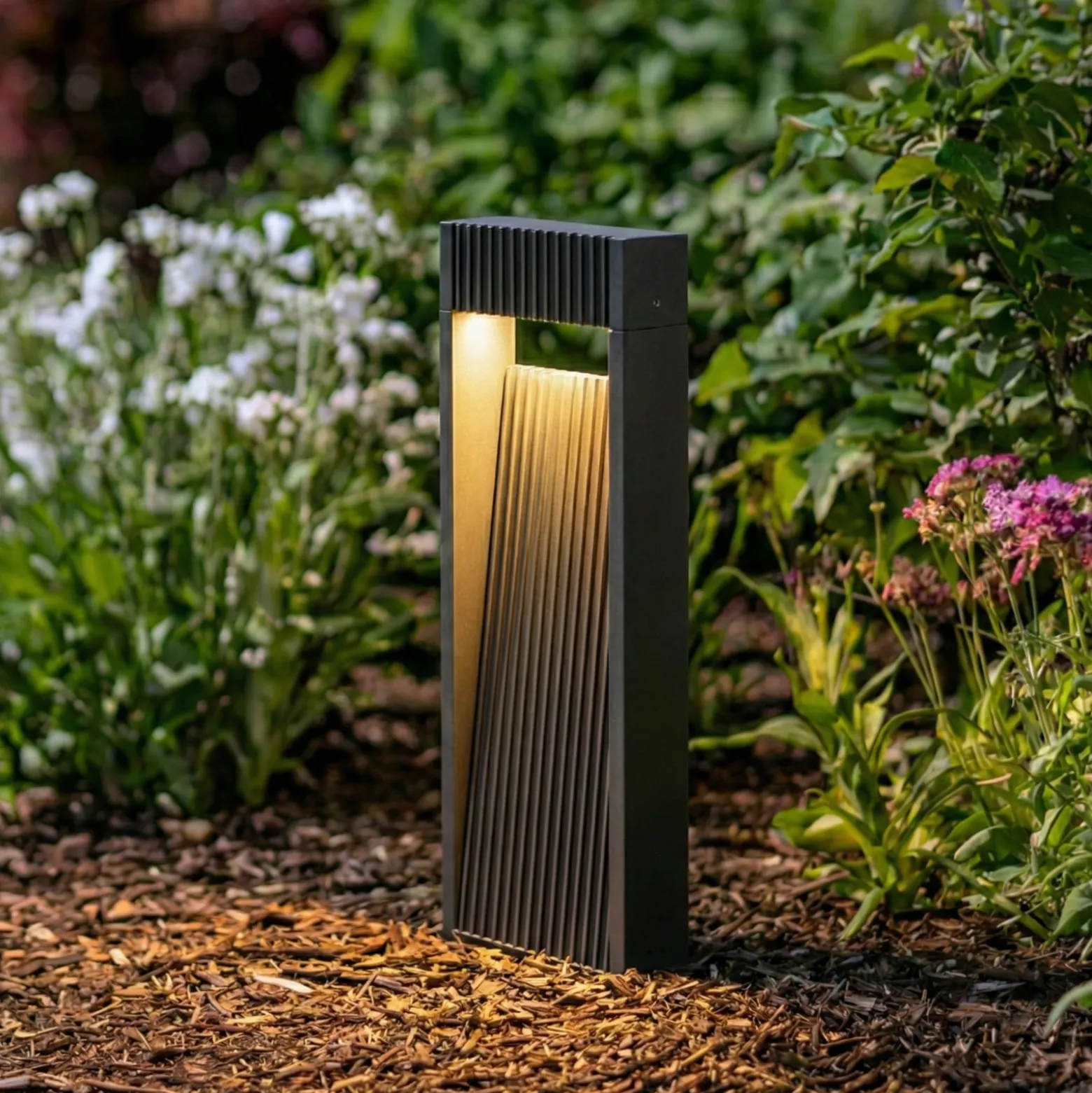 Lucande LED-pollarivalaisin Tavion, 40 cm, antrasiitti, IP65