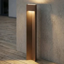 Lucande LED-pylväsvalaisin Kaholo, ruskea, 90 cm, IP44
