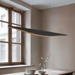 Lucande LED-riippuvalaisin Clavit, musta, 140 cm, himmennettävä