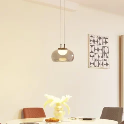 Lucande LED-riippuvalaisin Dain, 1-lamppuinen, savunharmaa, lasi