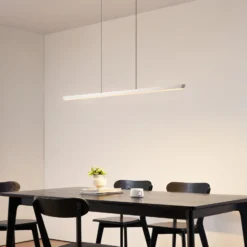 Lucande LED-riippuvalaisin Solvar, 117 cm, hopea, CCT, himmennettävä