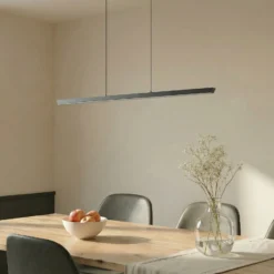Lucande LED-riippuvalaisin Solvar, 117 cm, musta, CCT, himmennettävä