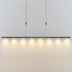 Lucande LED-riippuvalaisin Stakato, 180 cm, 8-valoinen, himmennettävä