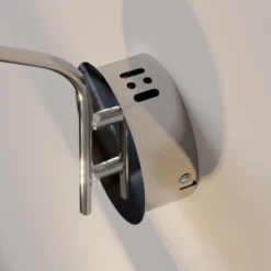 Lucande LED-seinävalaisin Hayley, krominvärinen, lasi, korkeus 34 cm