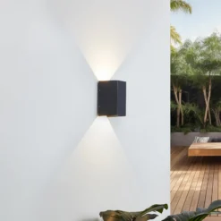 Lucande LED-seinävalaisin Kimian, korkeus 17 cm, antrasiitti, IP54