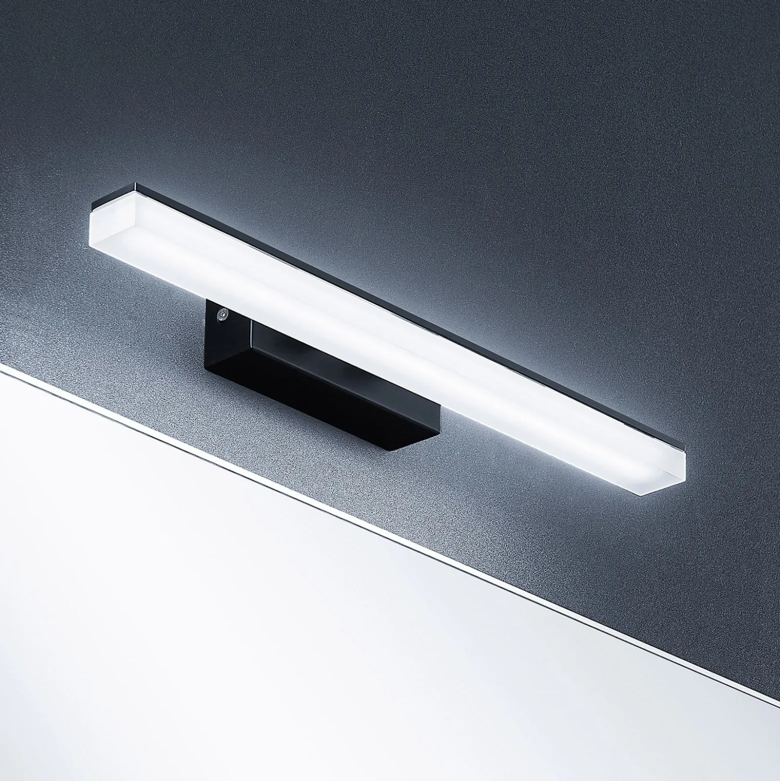 Lucande LED-seinävalaisin Lisana, vaakasuora, 46 cm, IP44