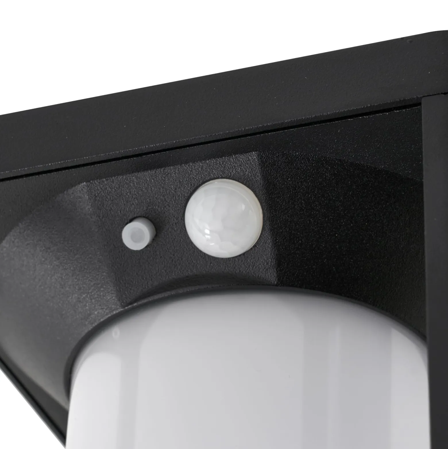Lucande LED-seinävalaisin Tilena, musta, alumiini, anturi