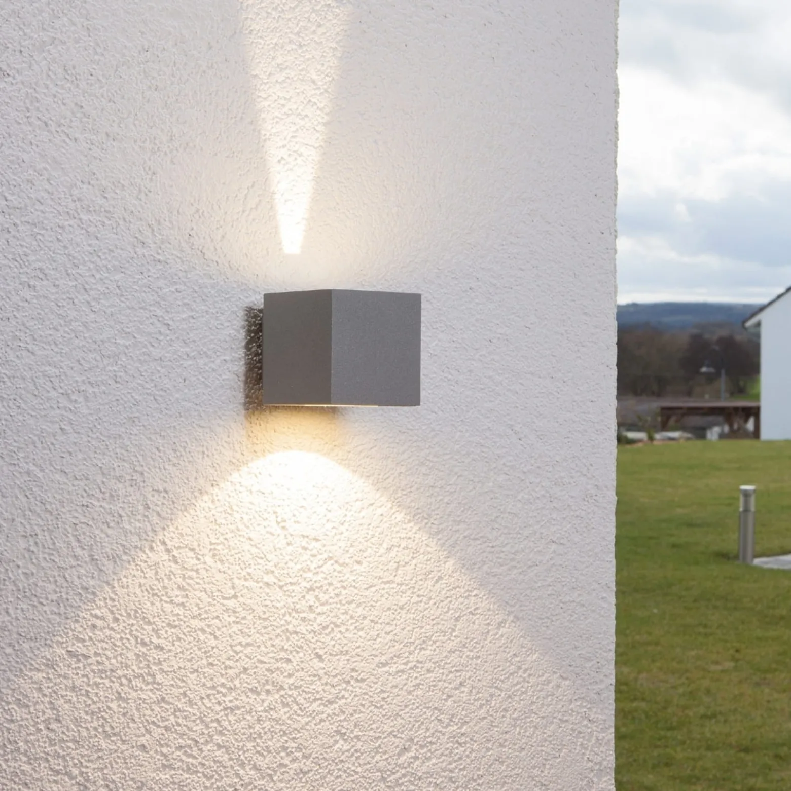 Lucande LED-ulkoseinävalaisin Jarno, hopea, metalli, 9cm