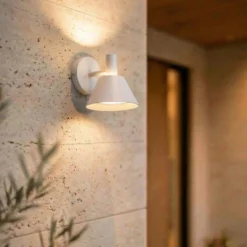Lucande LED-ulkoseinävalaisin Tabena, mattavalkoinen, IP44, CCT