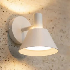 Lucande LED-ulkoseinävalaisin Tabena, mattavalkoinen, IP44, CCT