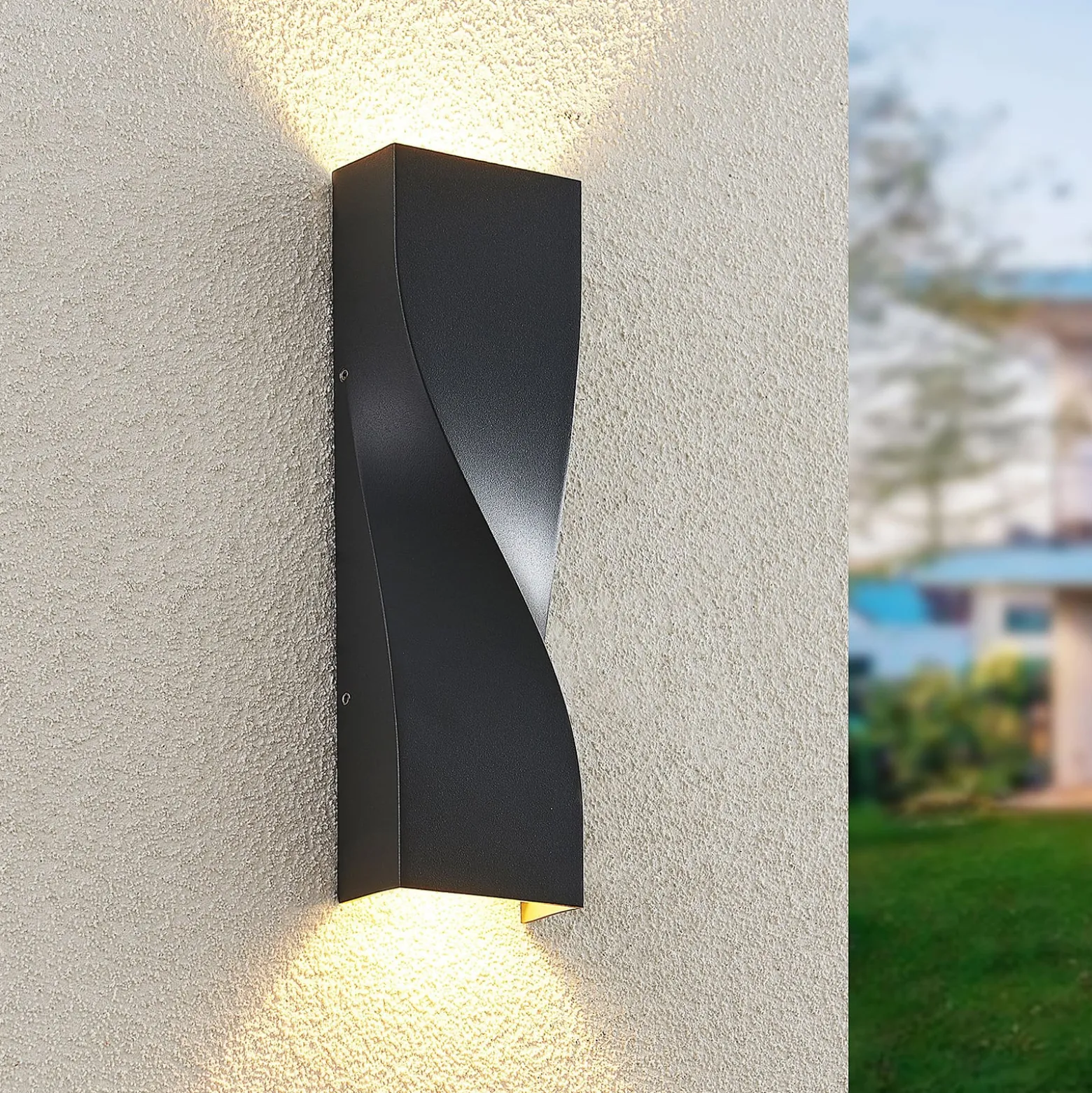 Lucande LED-ulkoseinävalaisin Tibelya, antrasiitti, ylös/alas, IP65