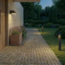 Lucande LED-ulkoseinävalaisin Velira, musta, metalli, IP54