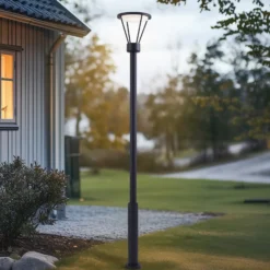 Lucande LED-ulkovalaisin Elario, 222 cm, musta, alumiinia