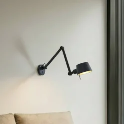 Lucande seinävalaisin Silka, musta, metallia, 9,5 cm korkeus