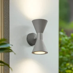 Lucande ulkoseinävalaisin Xalor, harmaa, IP65, metalli, GU10