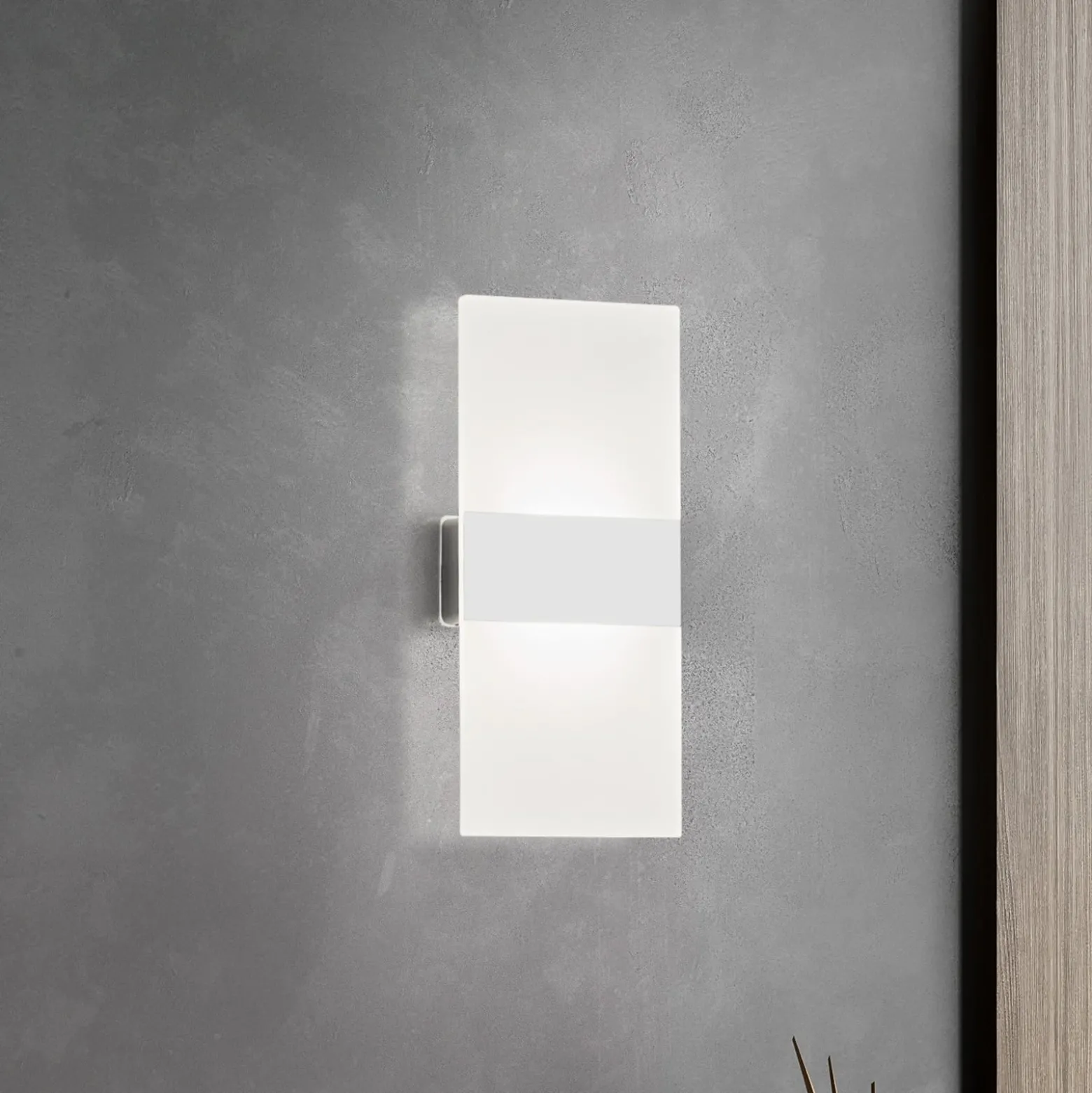 Magnetics LED-ladattava seinävalaisin, valkoinen, himmennettävä, 22,5 cm