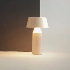MARSET Bicoca-LED-akkupöytälamppu, helmenvalkoinen