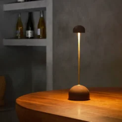 MARSET LED-akkukäyttöinen pöytälamppu Sips, ruskea/kulta, 31 cm, teräs