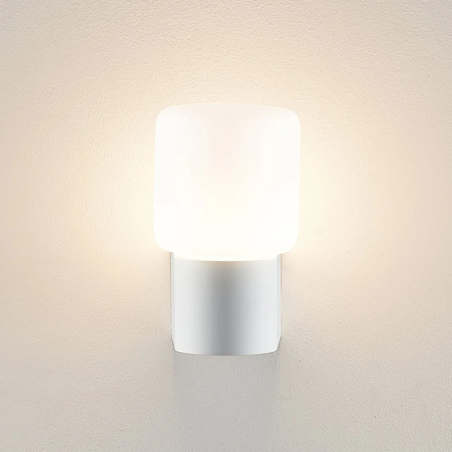Molto Luce Lanu Flat ulkoseinävalaisin, valkoinen, alumiini/lasi