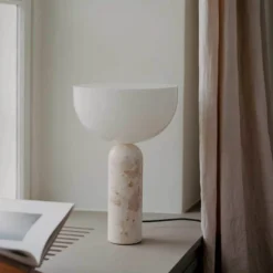 New Works Kizu Large -pöytävalaisin, beige, marmori, E27