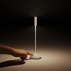 Nucandle LED ladattava pöytävalaisin, musta/kupari, IP54, himmennettävä