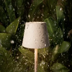 Nuindie tasku LED ladattava pöytävalaisin, beige, IP54, himmennettävä