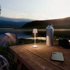 Nuindie tasku LED ladattava pöytävalaisin, valkoinen, IP54, himmennettävä